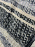 Viluxi Scarf